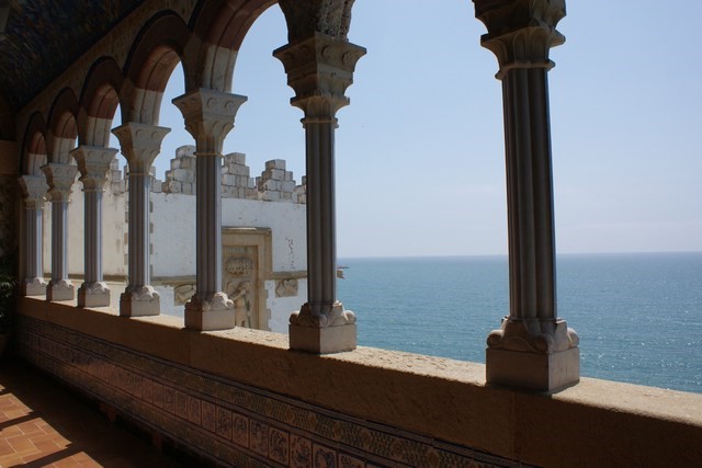 Els Museus de Sitges amb vistes al mar Mediterrani