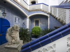 Imatge de l'entrada del Palau de Maricel